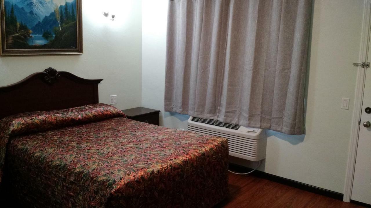 El Rancho Motel